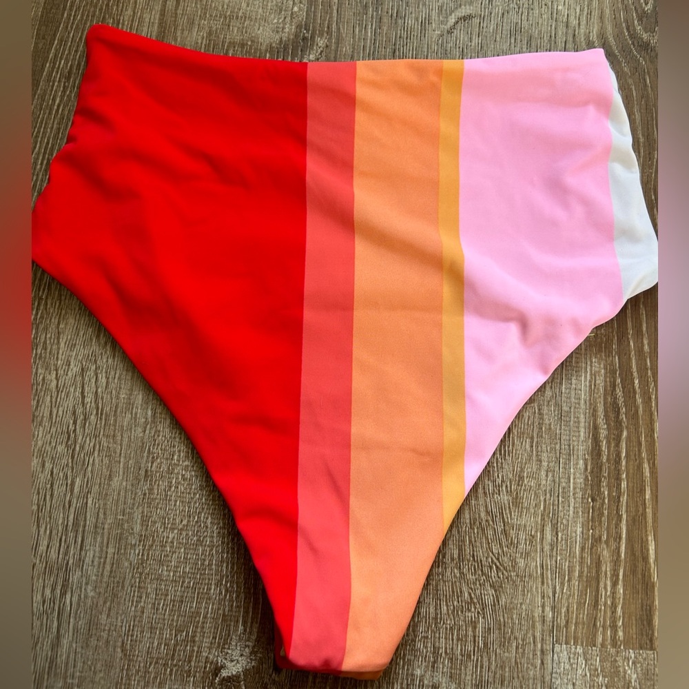NWT Bikini - Picture 2 of 4